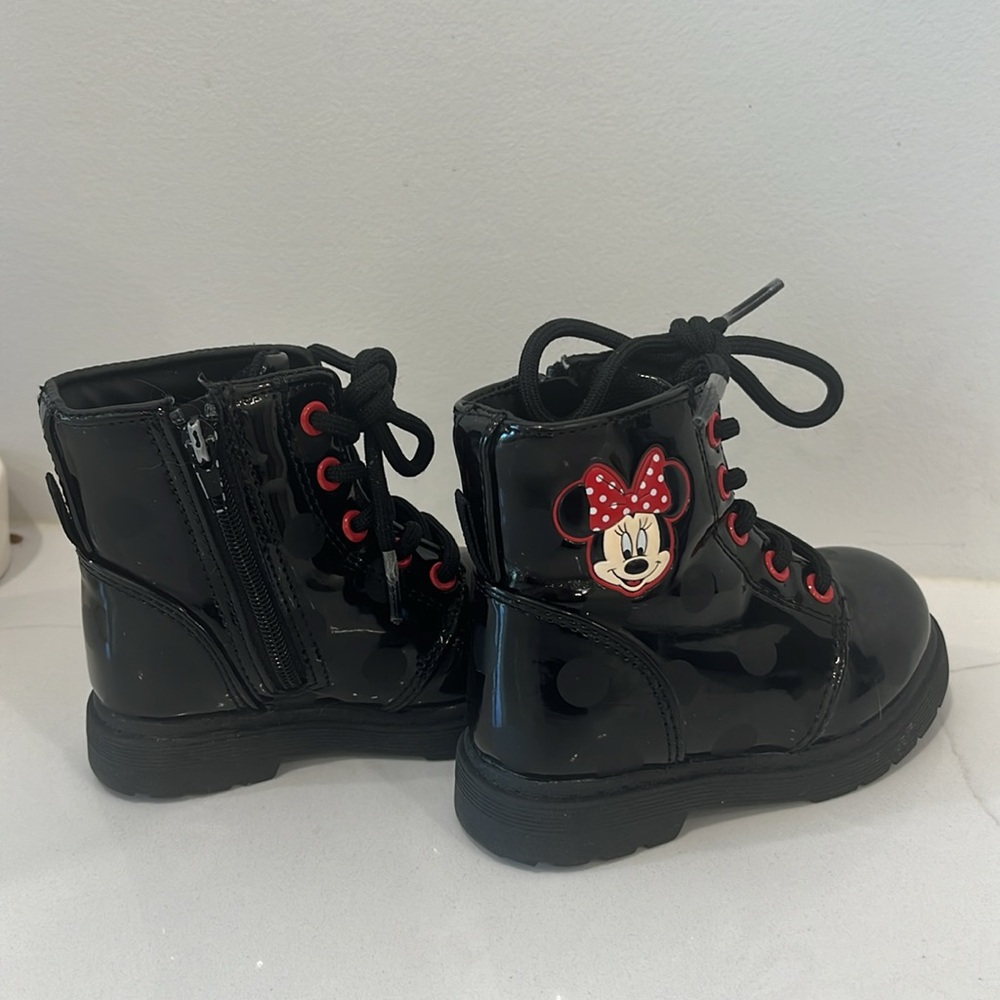 Minnie Mouse Boots - Picture 4 of 7